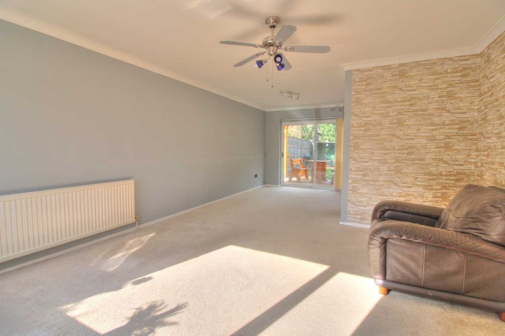 Property photo 3 of 15