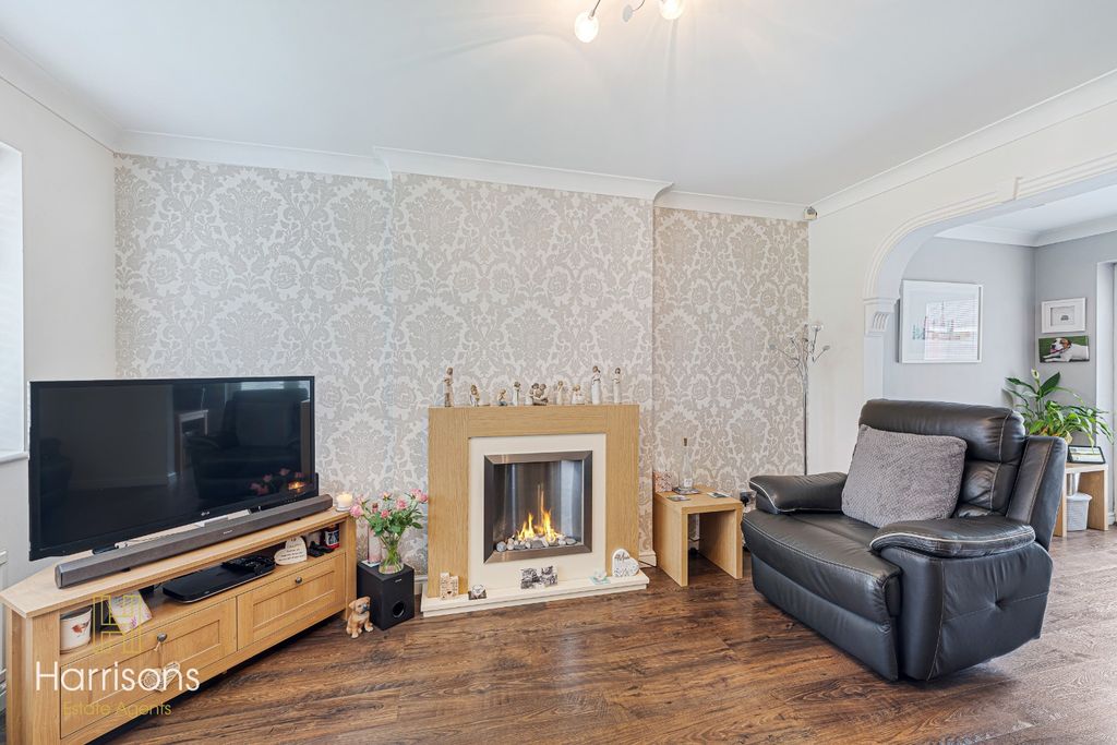 Property photo 3 of 26 5133722