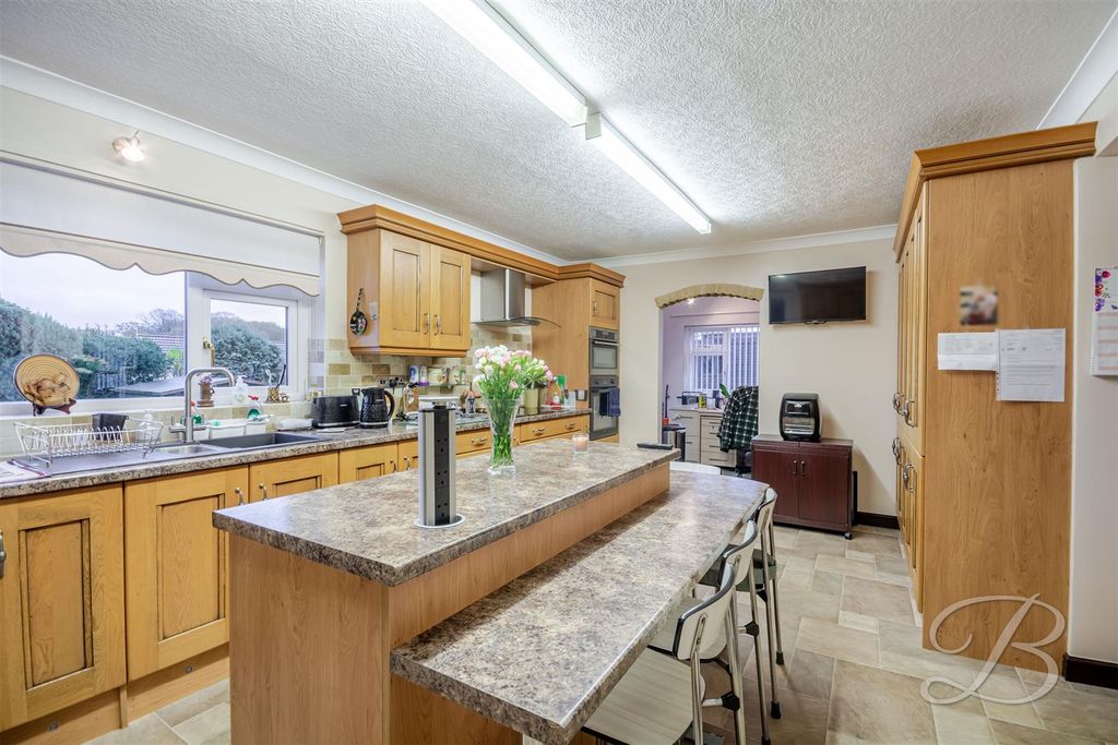 Property photo 3 of 28 Ccltd-13.Jpg