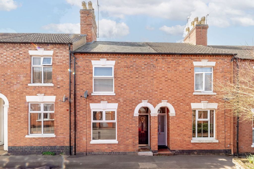 Property photo 1 of 26