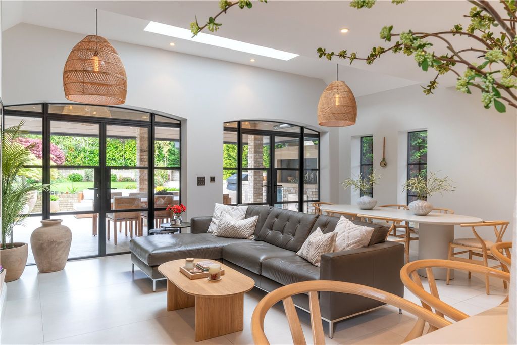 Additional image 4 of 6 bed detached house for saleAlderton Hill, Loughton, Essex IG10