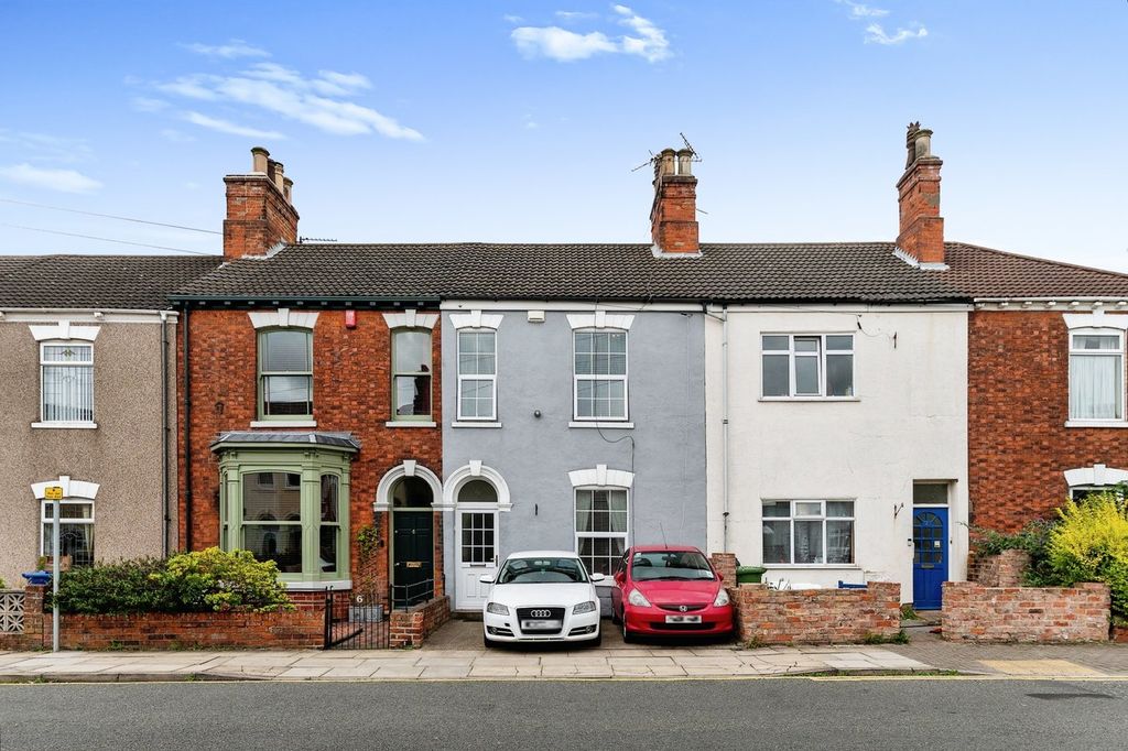 Property photo 1 of 17