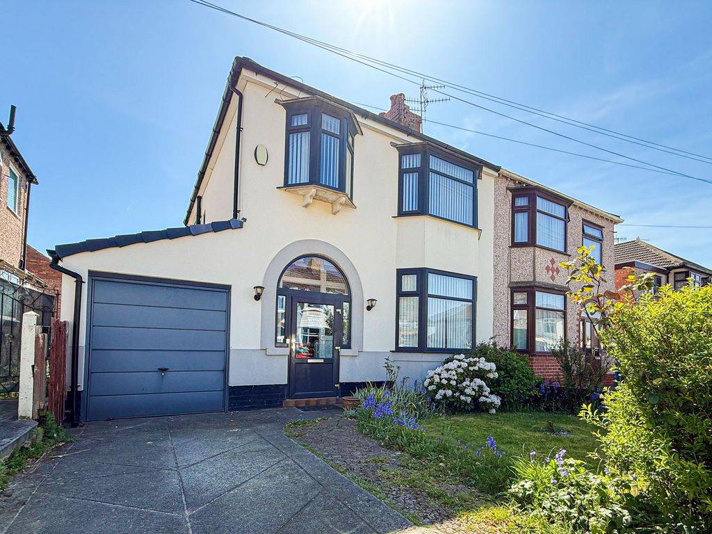 Property photo 1 of 22