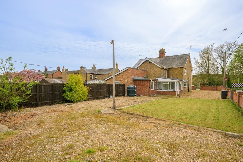 Property photo 2 of 19 Photo 2