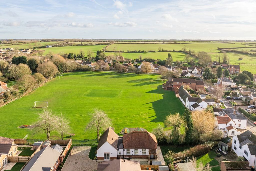 Property photo 3 of 14