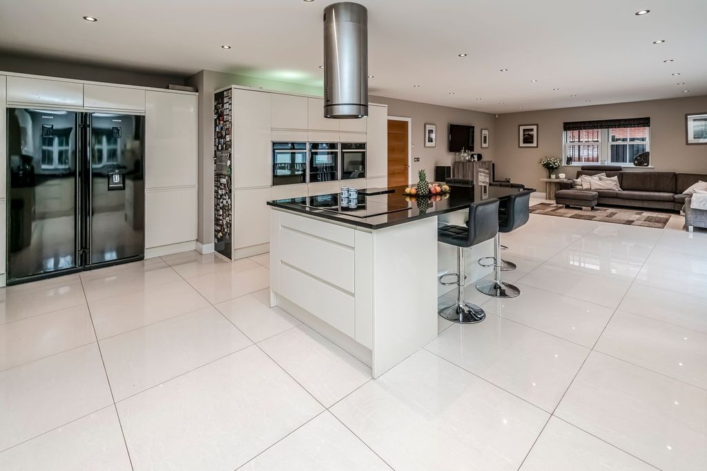 Additional image 7 of 6 bed detached house for saleFarington Lodge Gardens, Farington PR25