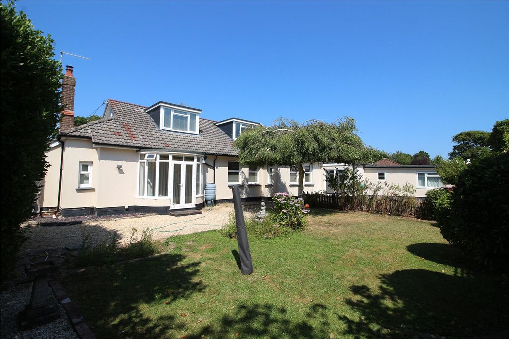 Property photo 2 of 22 Picture No. 38