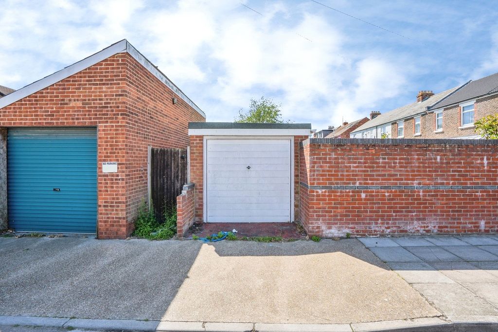 Property photo 2 of 23 Picture No. 45