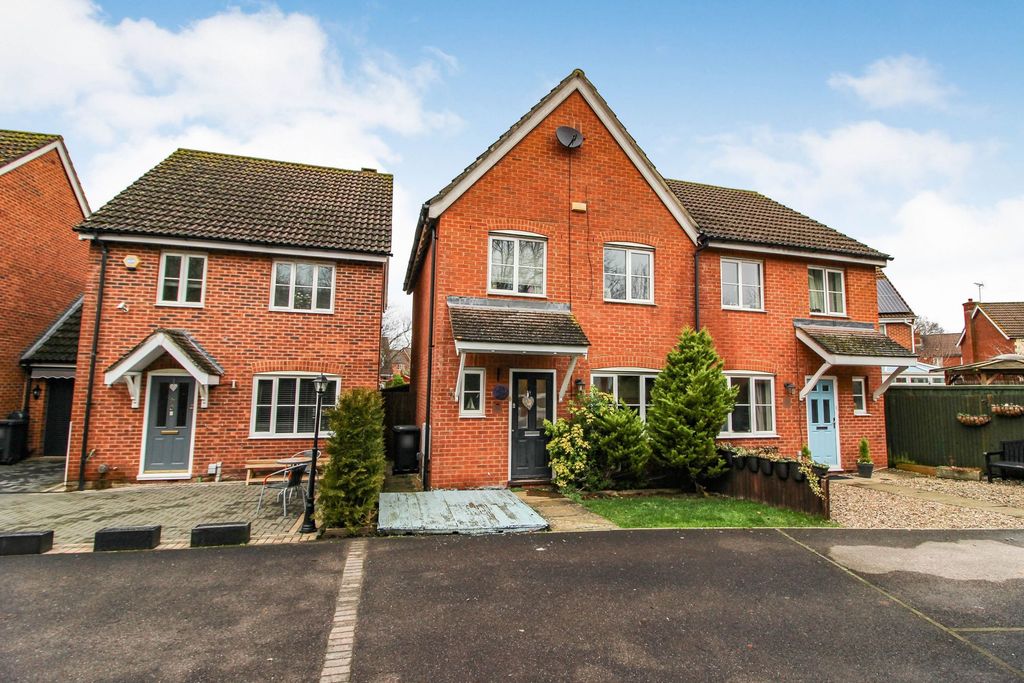 Property photo 1 of 12