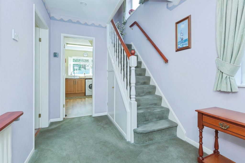 Property photo 3 of 20