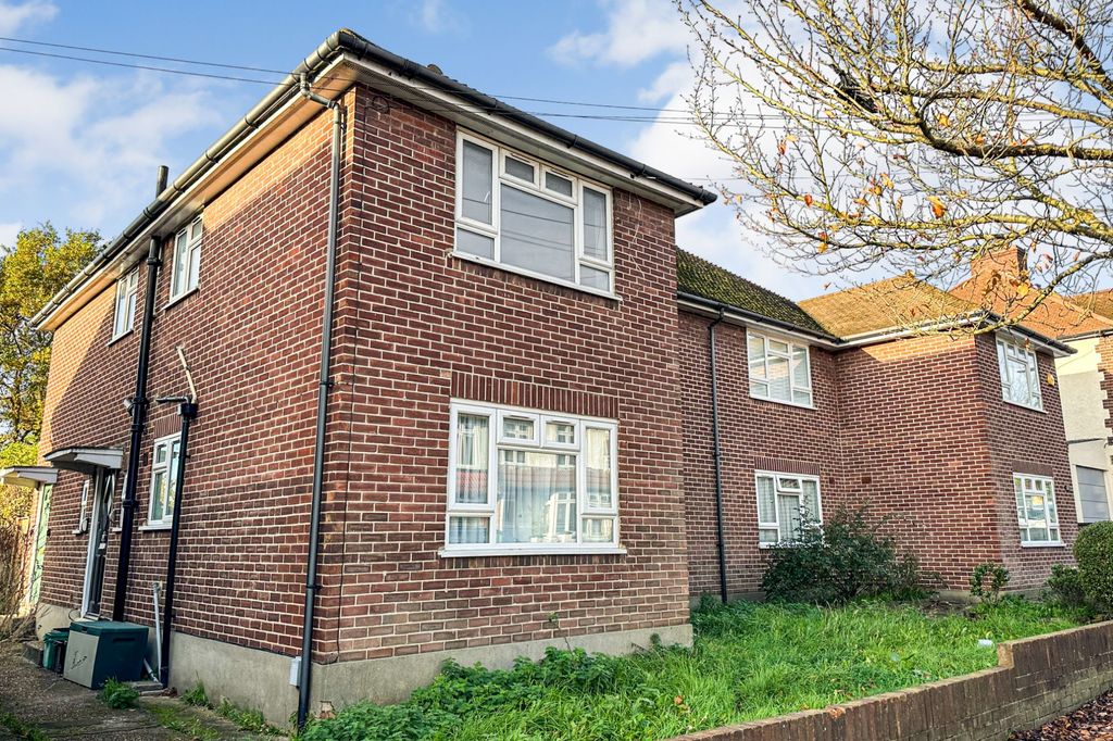 Property photo 1 of 11 11 Clement Road, Beckenham Br3 4Nt