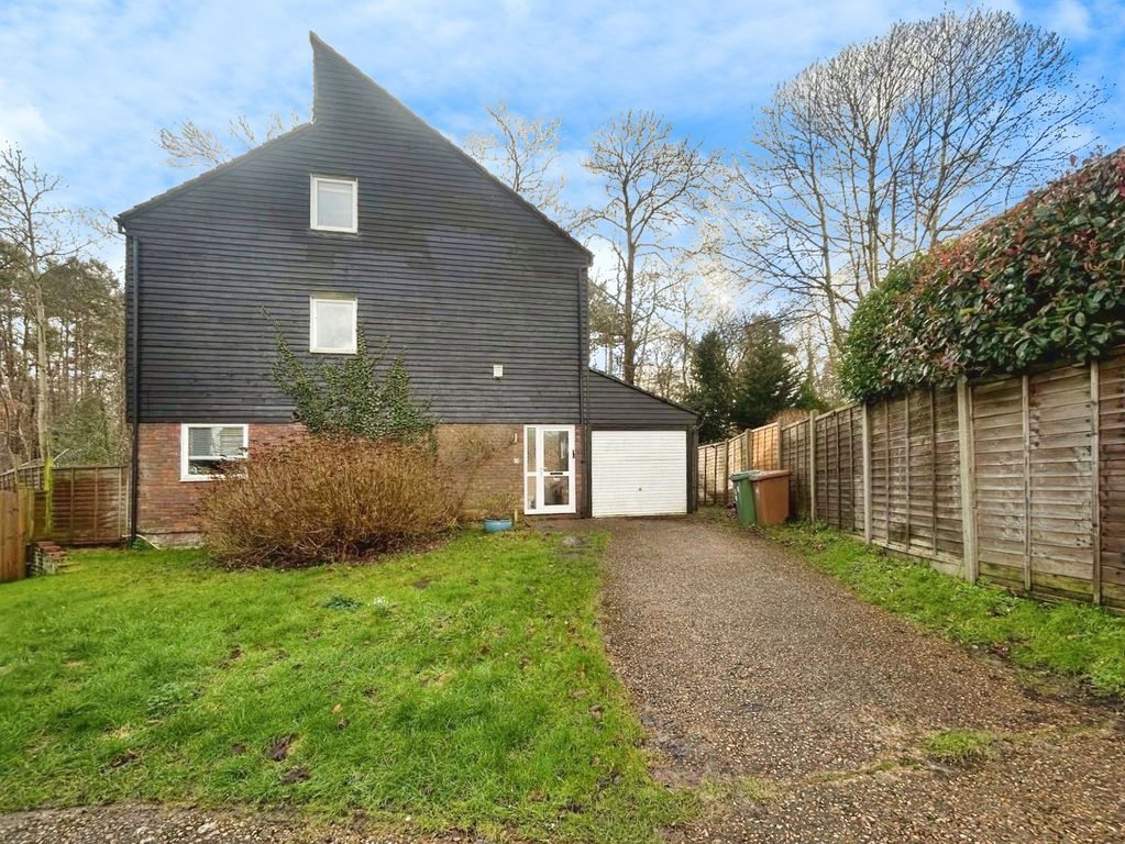 Property photo 1 of 17 Pbox-Img.Jpg