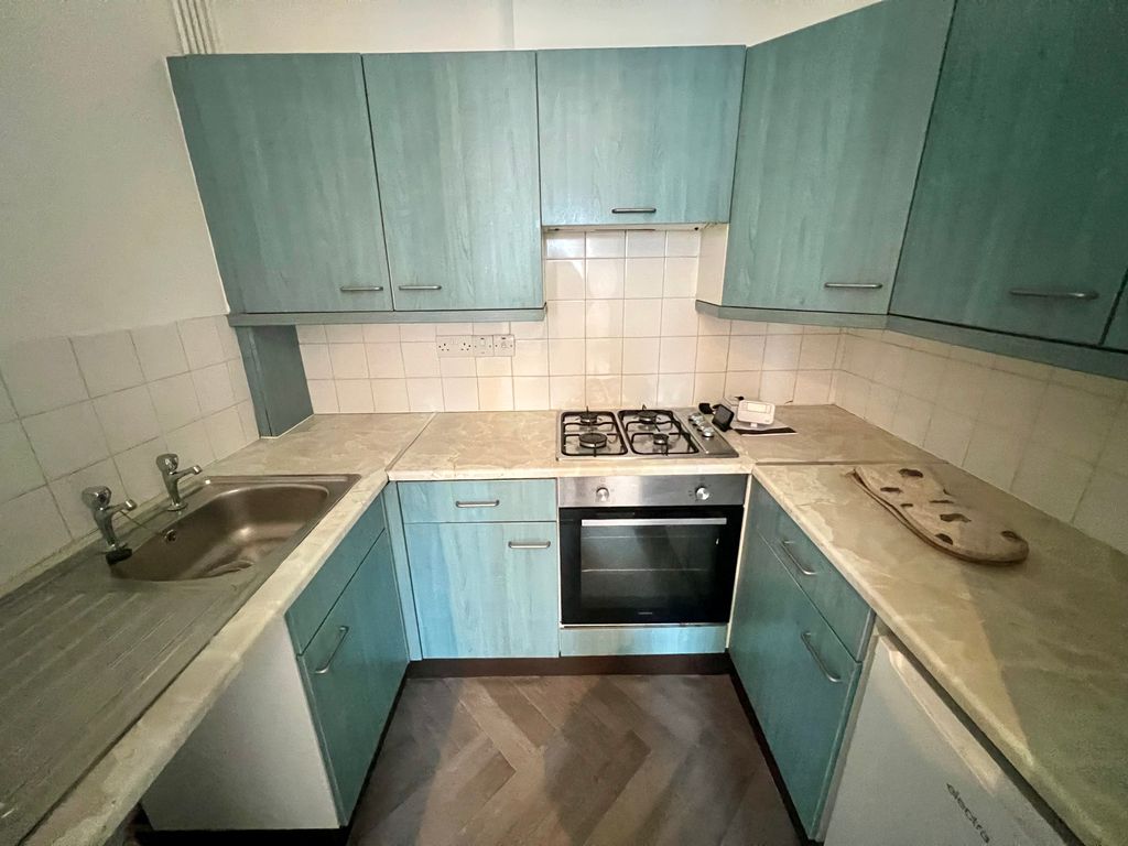 Property photo 3 of 6 Image