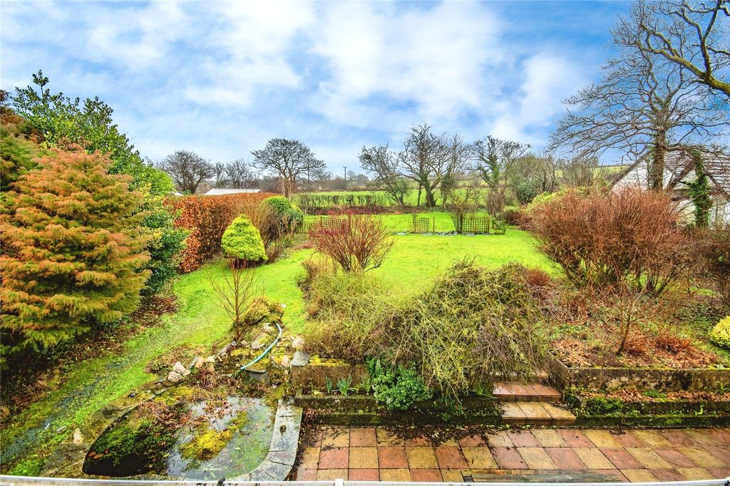 Property photo 2 of 29 Picture No. 20