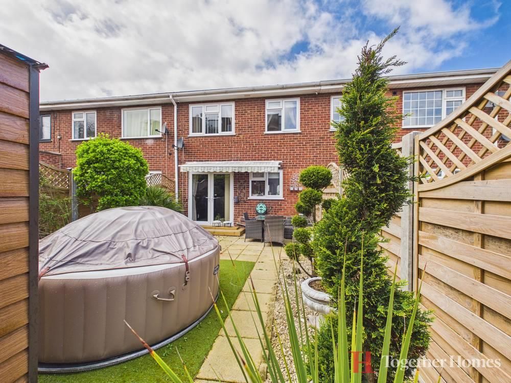 Property photo 2 of 16 Garden