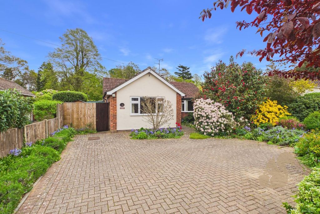Property photo 1 of 30 Cam01659G0-Pr0797-Still030.Jpg