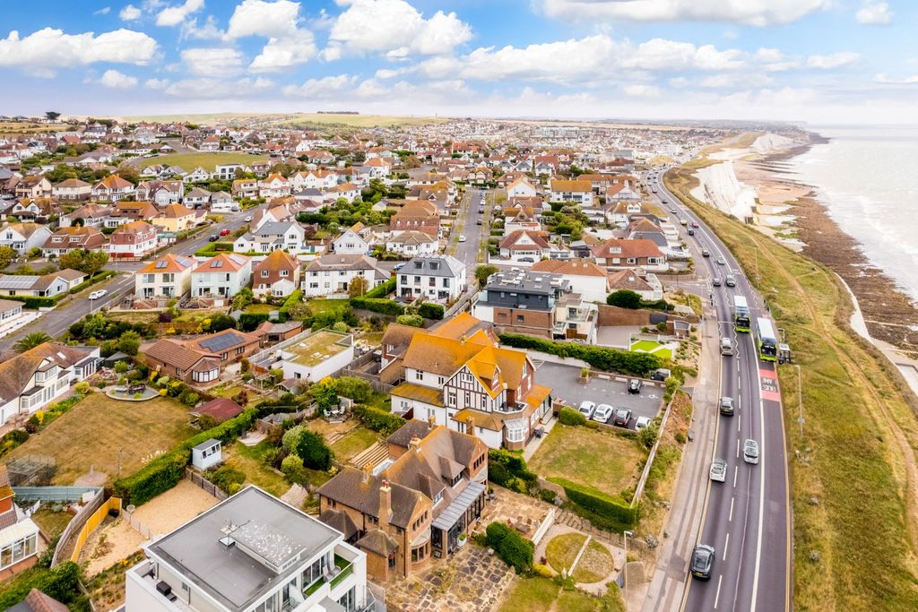 Additional image 20 of 2 bed flat for saleMarine Drive, Rottingdean BN2