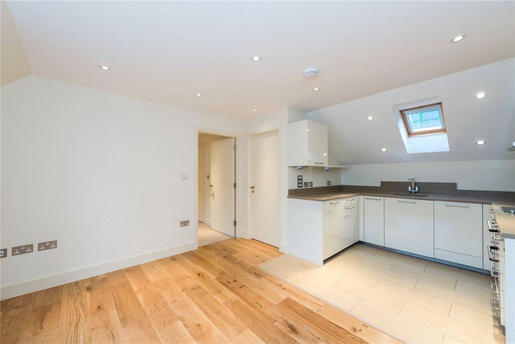 Property photo 1 of 11 2468230
