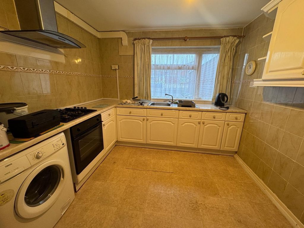 Property photo 2 of 10 View