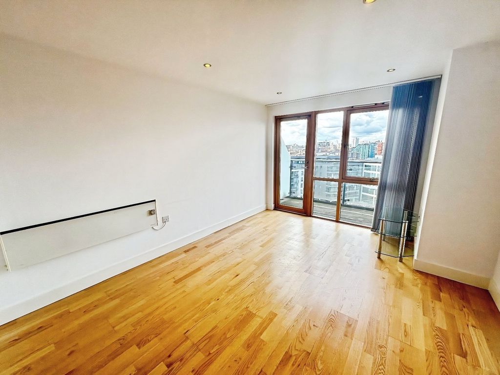 Property photo 1 of 12 Picture No. 24