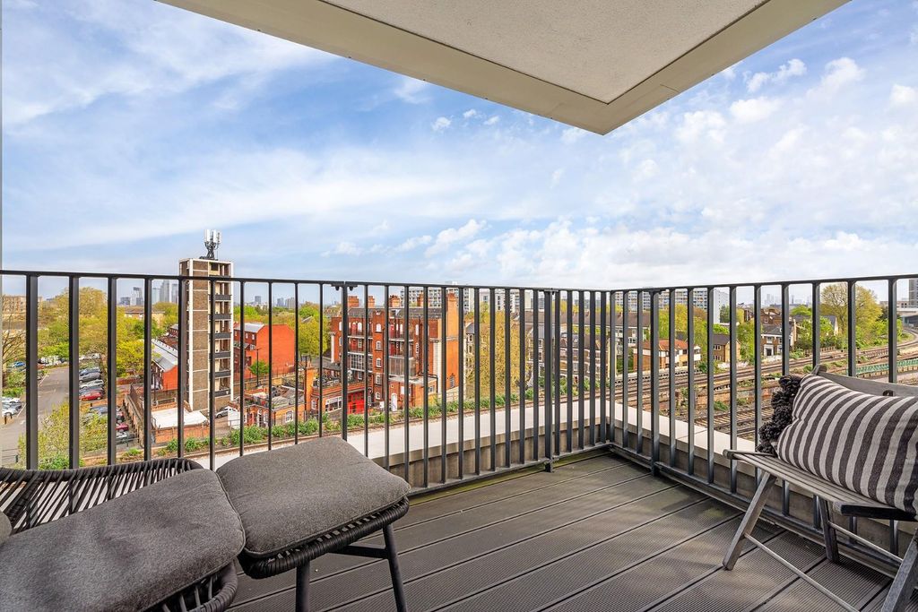 Property photo 2 of 15 Terrace.Jpg