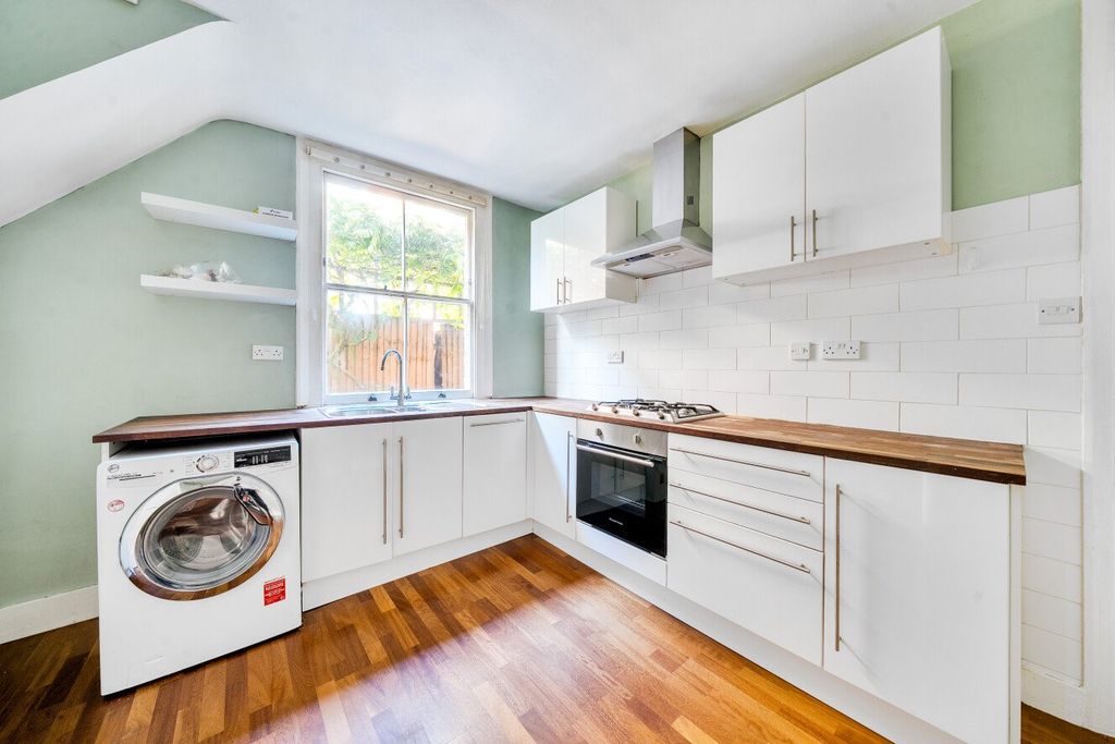 Property photo 3 of 13 Picture No. 34