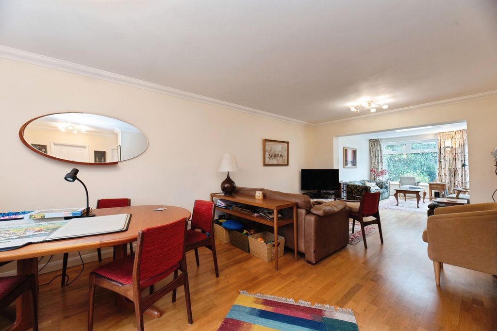 Property photo 3 of 19 Pbox-Img.Jpg