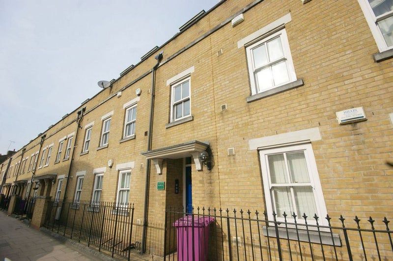Property photo 1 of 7 1 Bed Flat To Rent Sarum Terrace, Mile End E3 4Hj