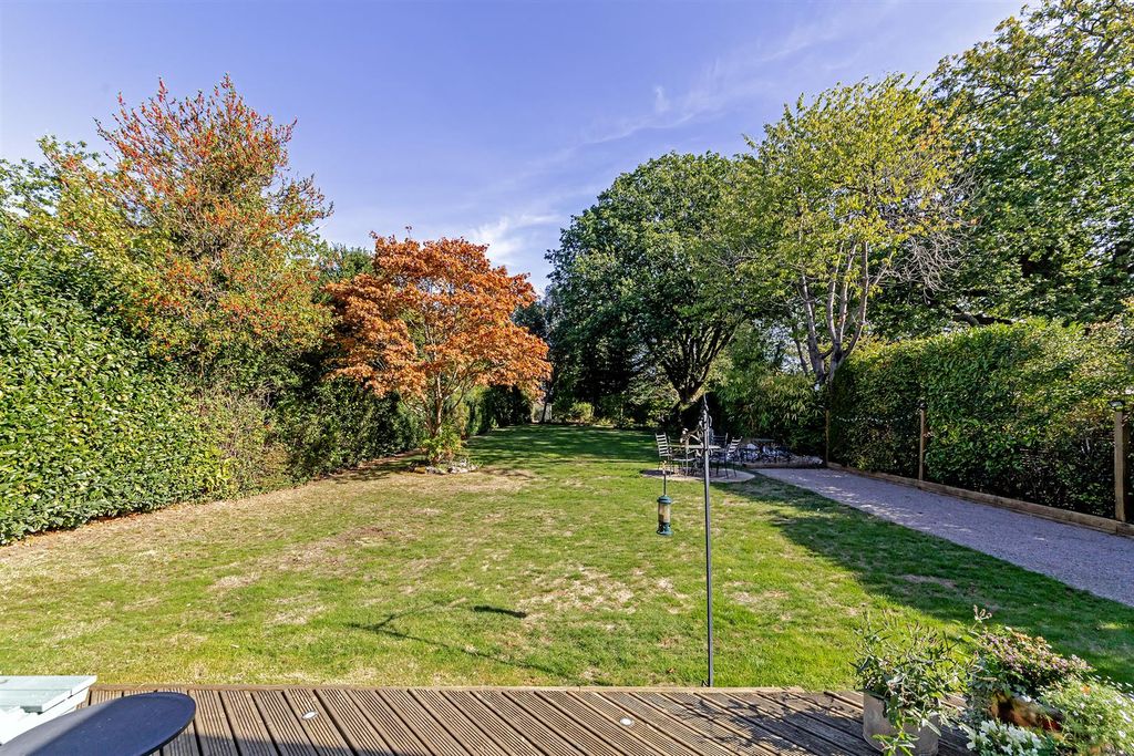 Property photo 2 of 36 63Marshalsdrive-72.Jpg