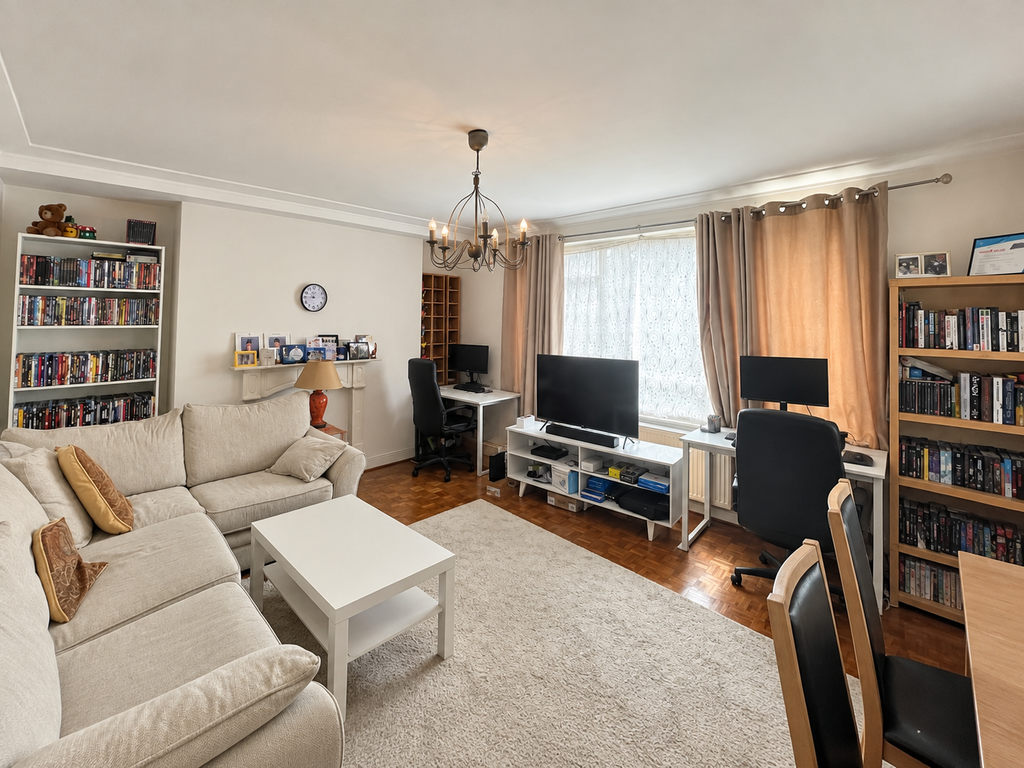 Property photo 1 of 8