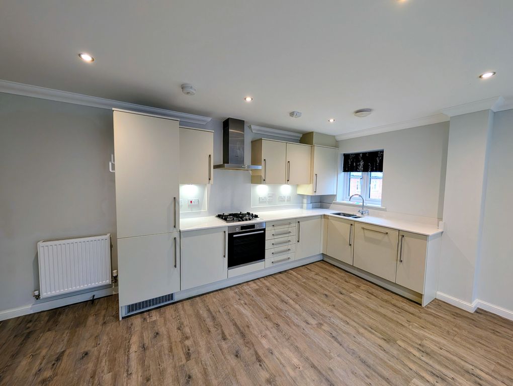 Property photo 2 of 9 2