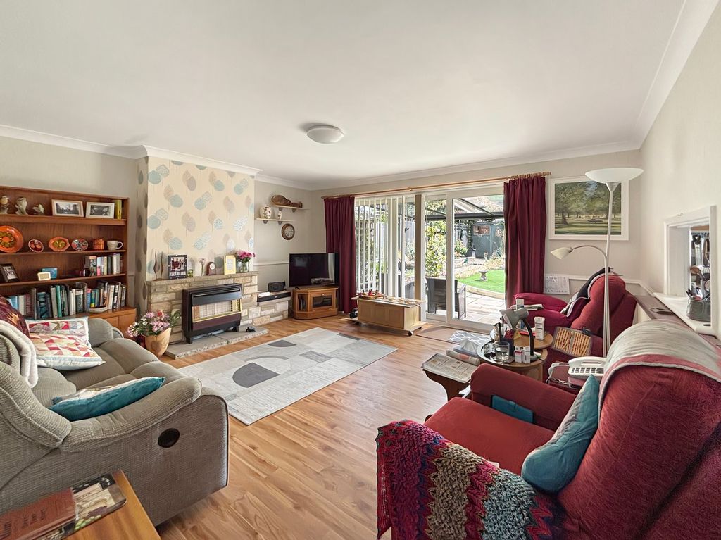 Property photo 2 of 12