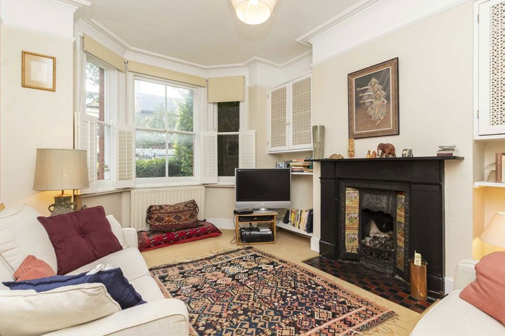 Property photo 2 of 7