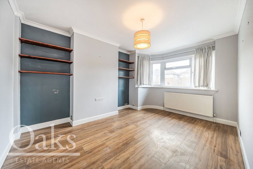 Property photo 2 of 16 Picture No. 03