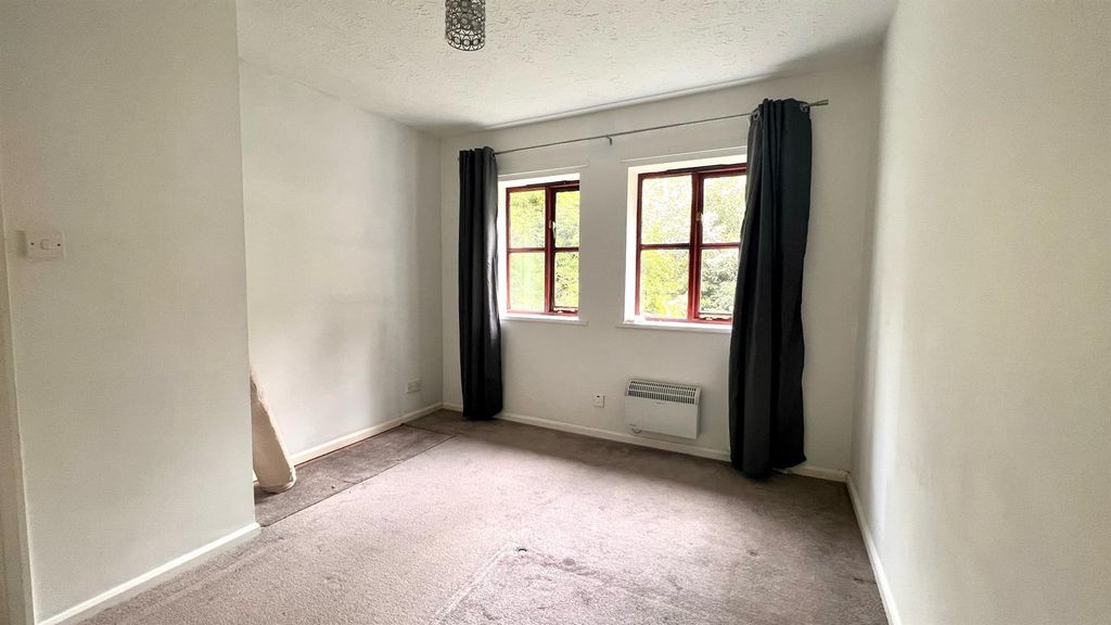 Property photo 3 of 8 Image4.Jpeg