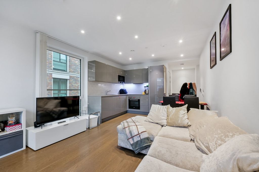 Property photo 3 of 12 Living Area