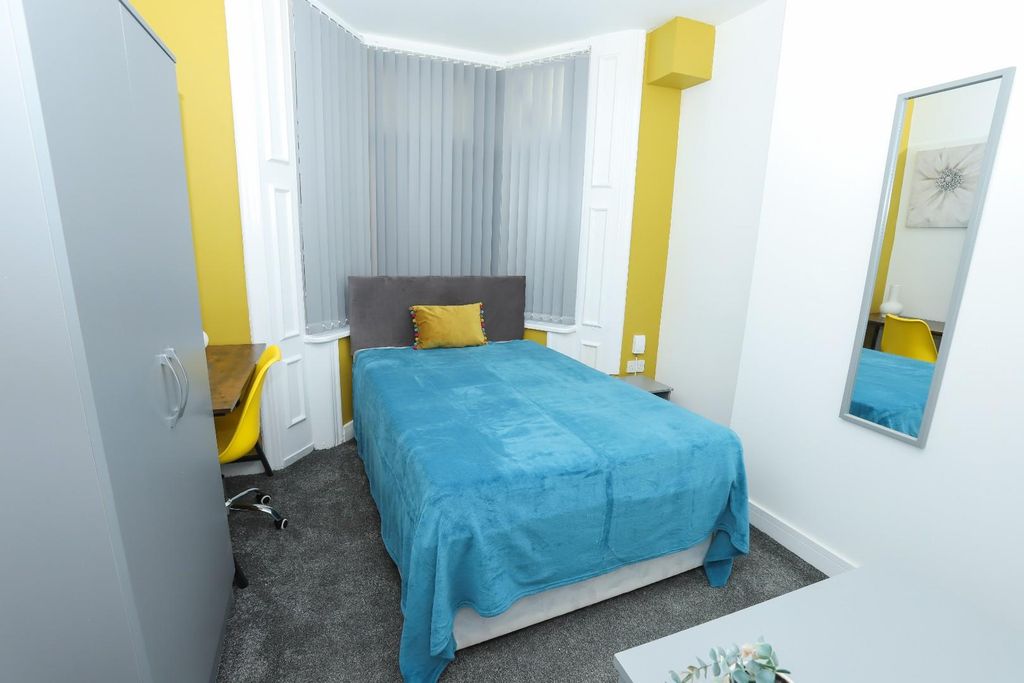 Property photo 1 of 27 9 Newlands #1.Jpg