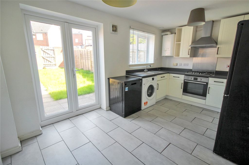 Property photo 3 of 15 Picture No. 07