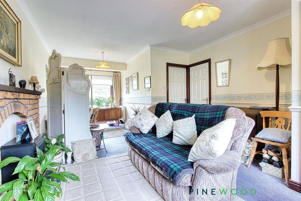 Property photo 3 of 15 Lounge Diner