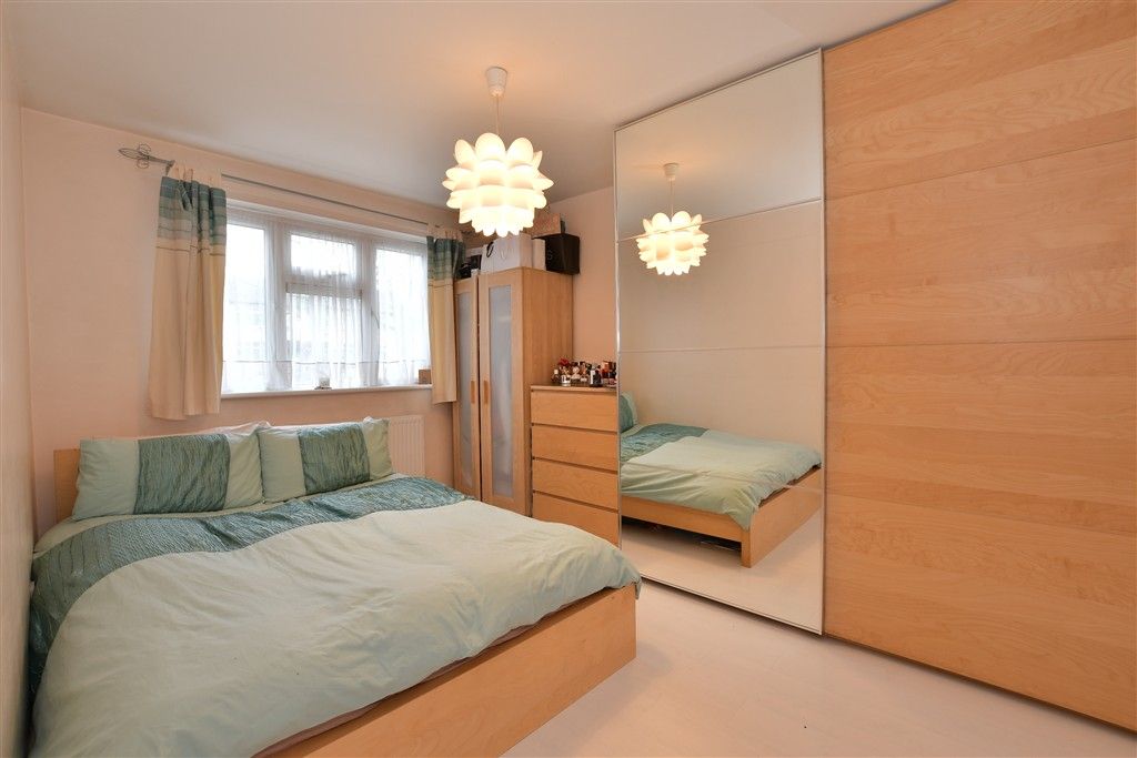 Property photo 1 of 16 Bedroom 1