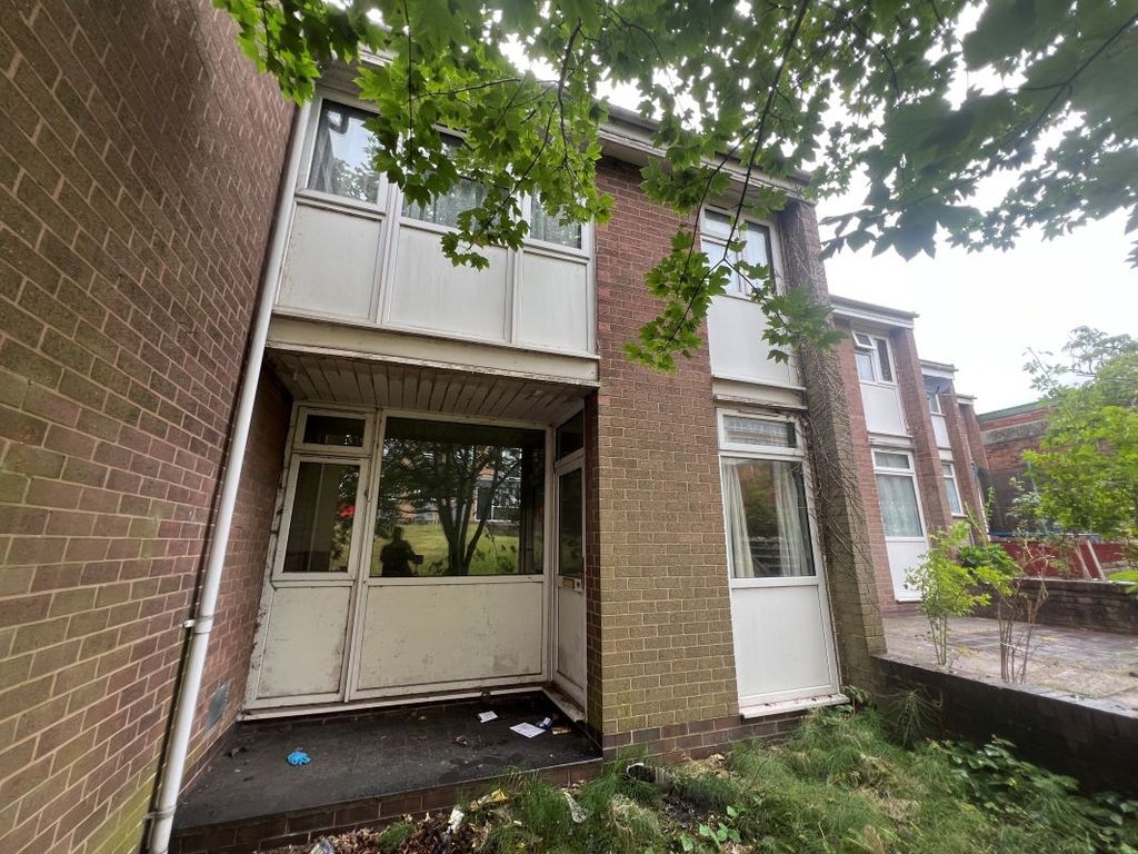 Property photo 3 of 23