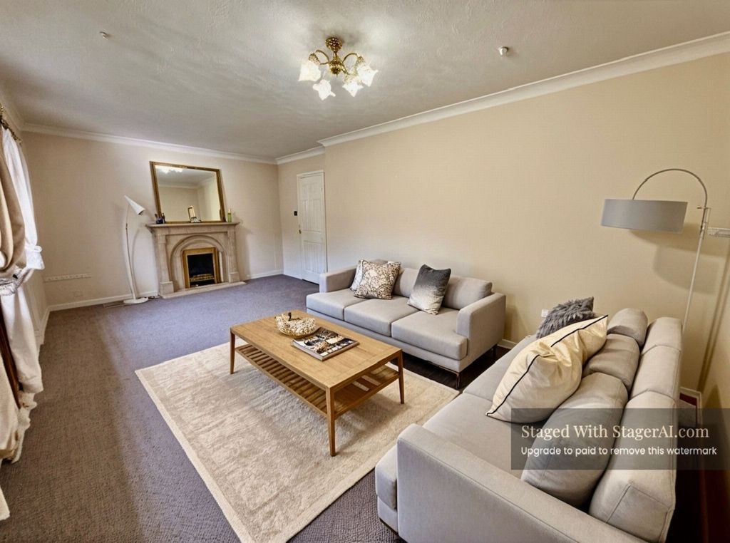 Property photo 3 of 17 Photo 7