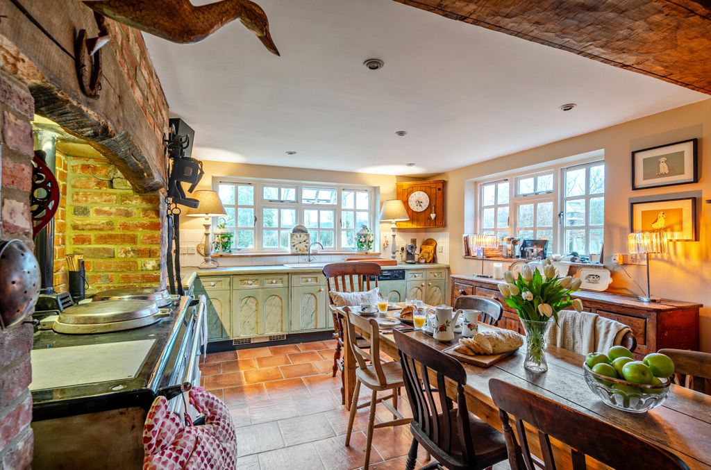 Property photo 3 of 22