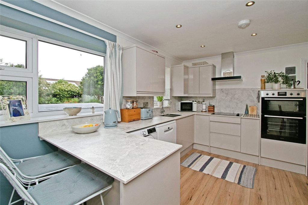 Property photo 2 of 18 Kitchen Diner