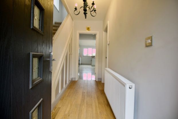 Property photo 2 of 19 Entrance Hall