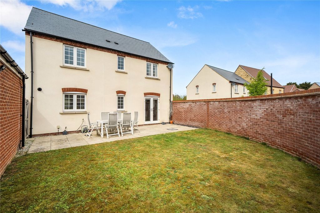 Property photo 3 of 22 Picture No. 38