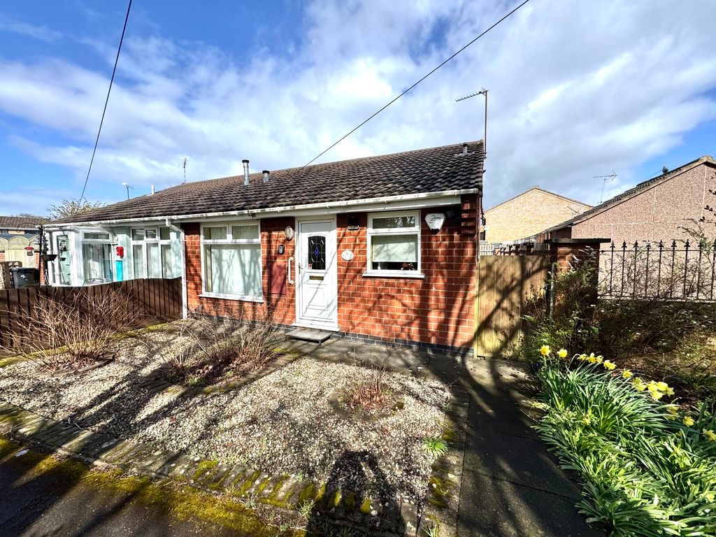 Property photo 1 of 8 Photo 6