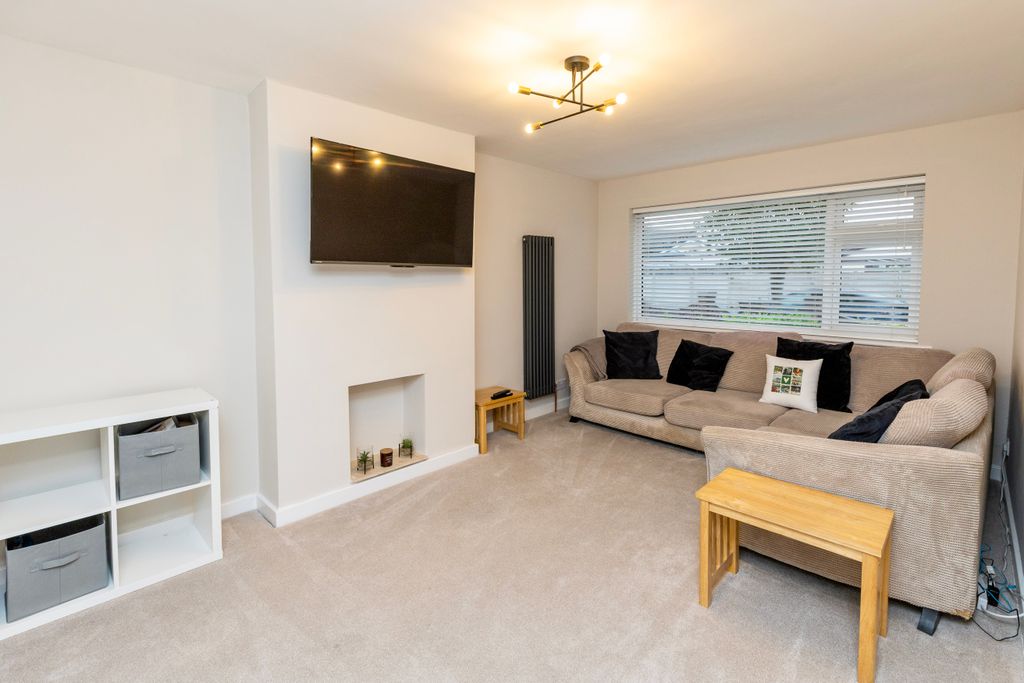 Property photo 3 of 19 Img_0801