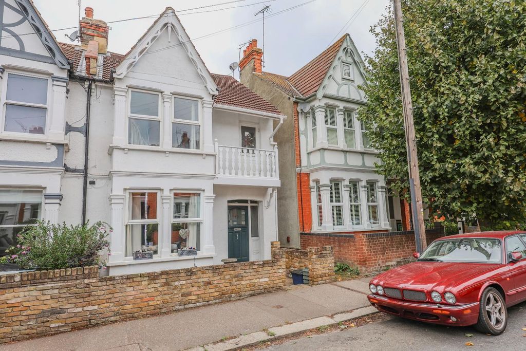 Property photo 1 of 24