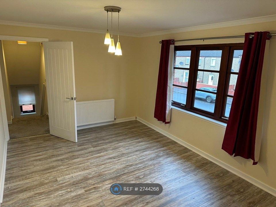 Property photo 2 of 11 Lounge ( To Hall)